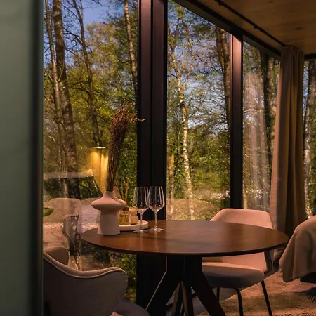 Дом отдыха Tiny Mirror House - Luxe Oeoed *