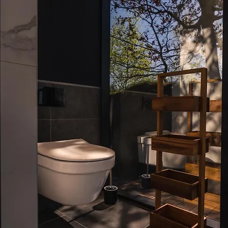 בית נופש Tiny Mirror House - Luxe Oeoed