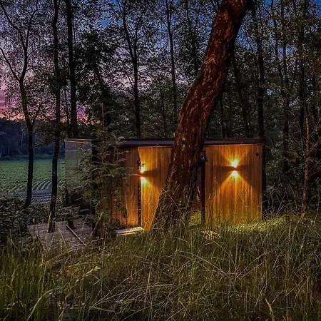 Tiny Mirror House - Luxe Oeoed Дом отдыха *