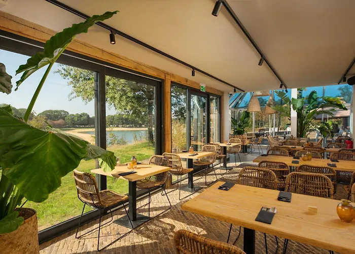 Tiny Mirror House - Luxe Oeoed * Wilsum