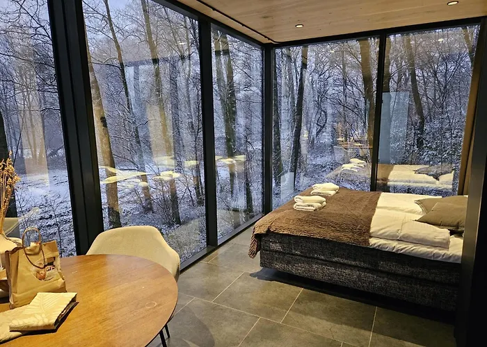 Tiny Mirror House - Luxe Oeoed Wilsum