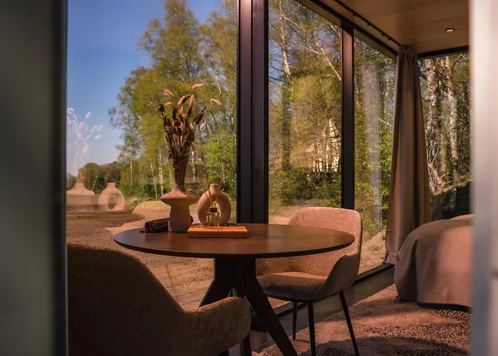 Tiny Mirror House - Luxe Oeoed Wilsum