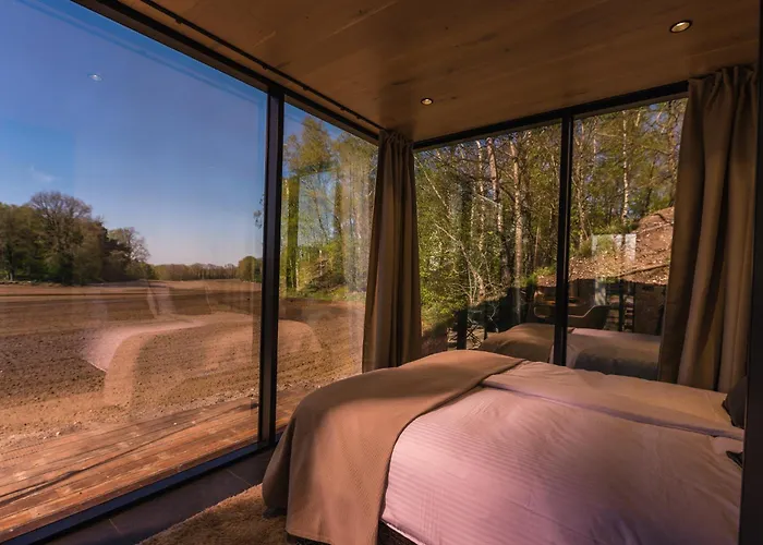 Tiny Mirror House - Luxe Oeoed